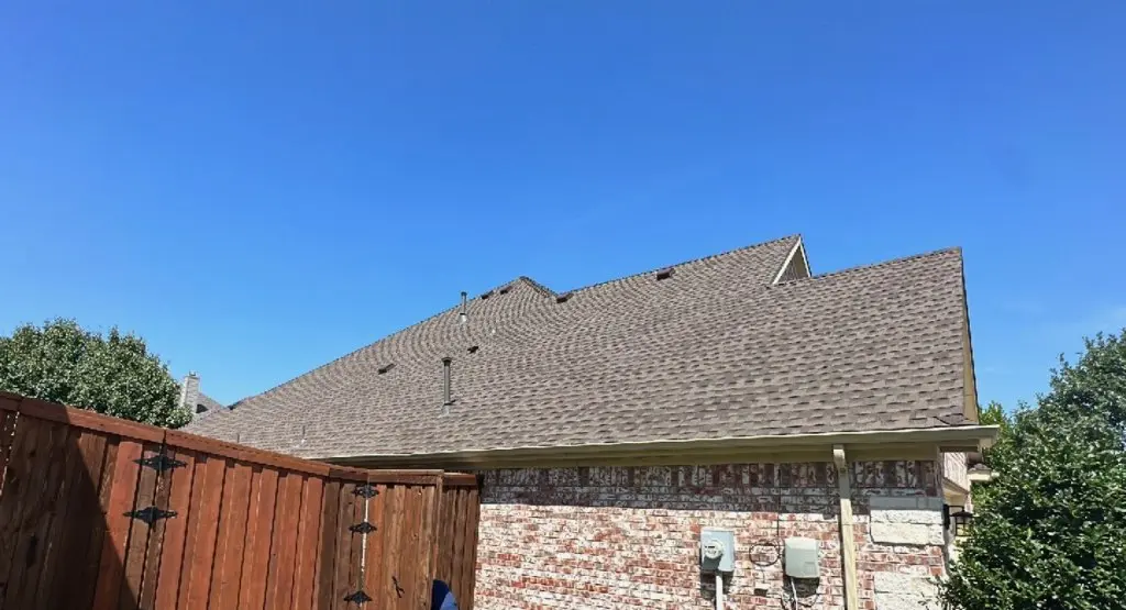 Completed roof replacement project in Union Gap